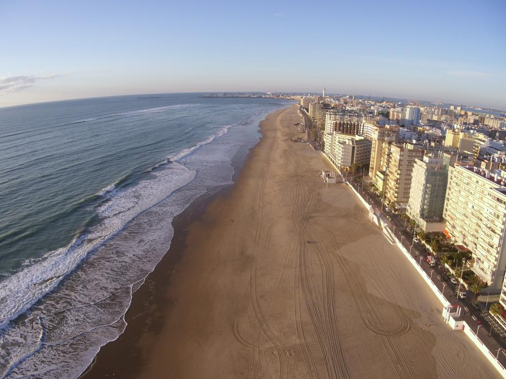 Apartmán Atico Avda Cadiz Playa Exteriér fotografie